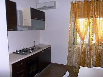 Aparthotel Beverly Village *
