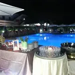 Beverly Village * Taureana