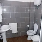 Beverly Village Aparthotel *