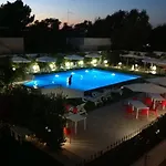 Beverly Village