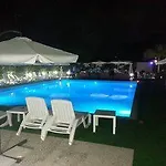 Beverly Village Taureana