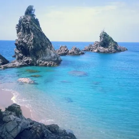 Beverly Village 아파트호텔 *