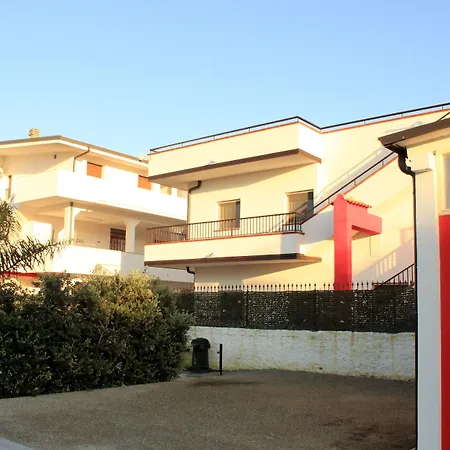 Aparthotel Beverly Village Taureana