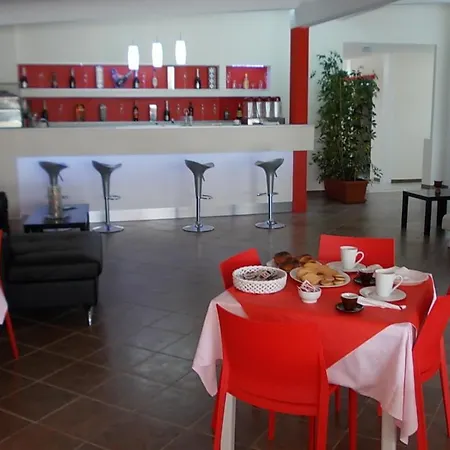 Beverly Village Aparthotel Taureana