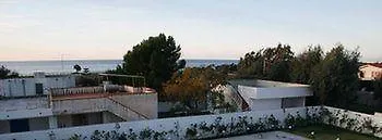 Lejlighedshotel Beverly Village Taureana