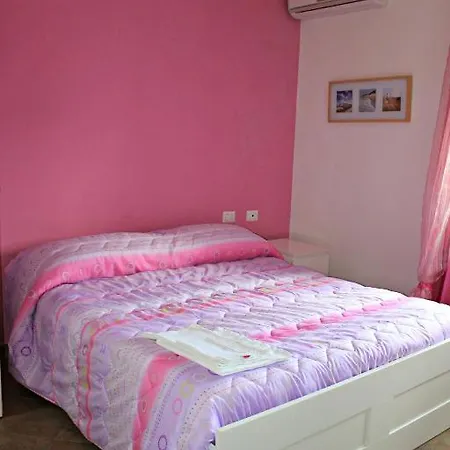 Lejlighedshotel Beverly Village Taureana