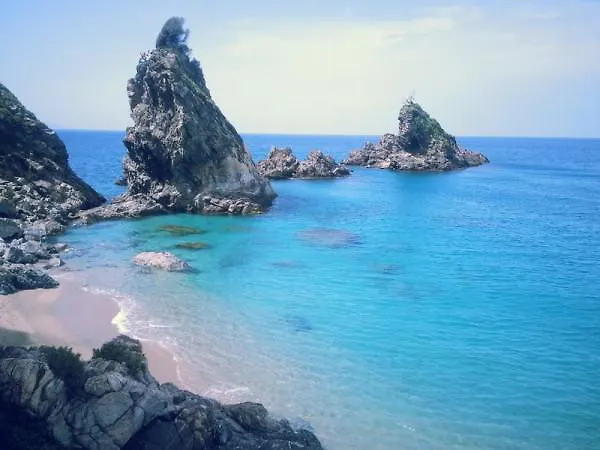 Beverly Village Aparthotel *