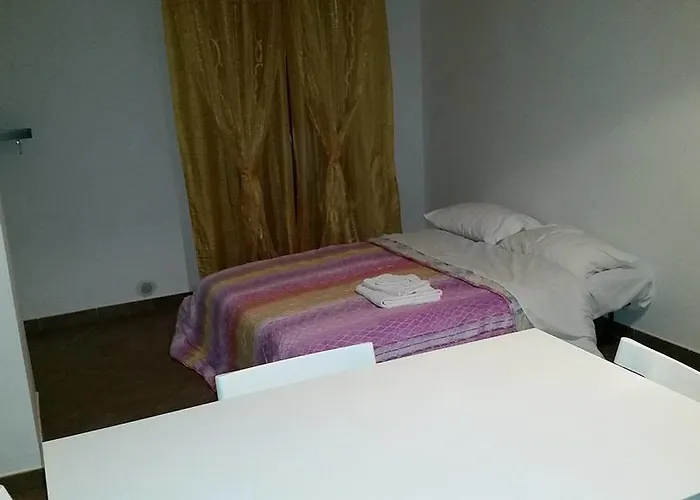 Beverly Village Apart-hotel *