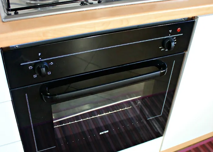 Beverly Village * Taureana