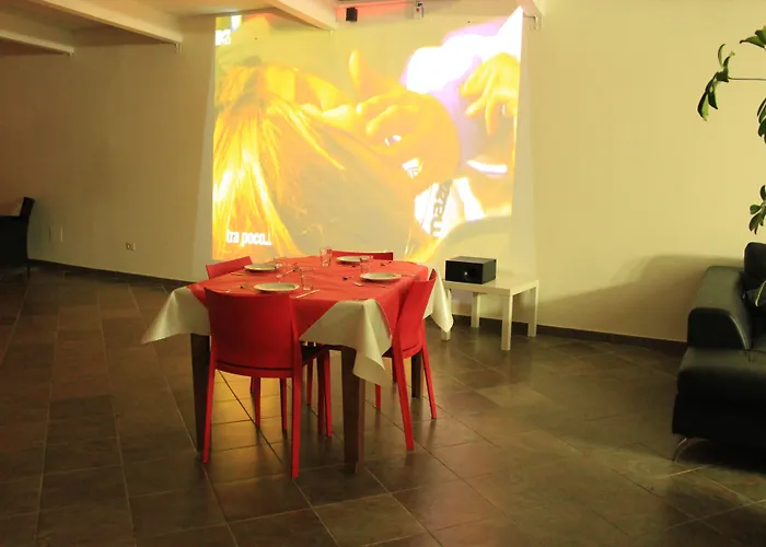 Beverly Village Aparthotel *