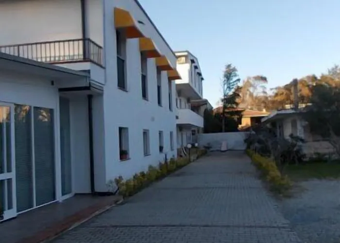 Beverly Village Taureana