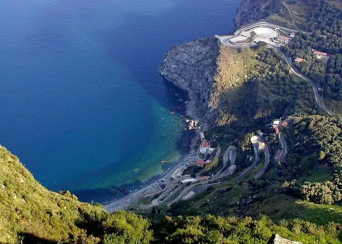 Aparthotel Beverly Village