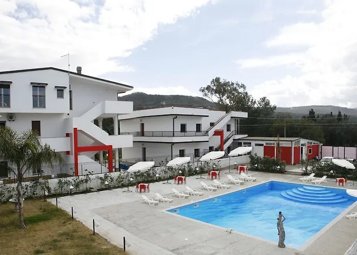 Beverly Village Taureana