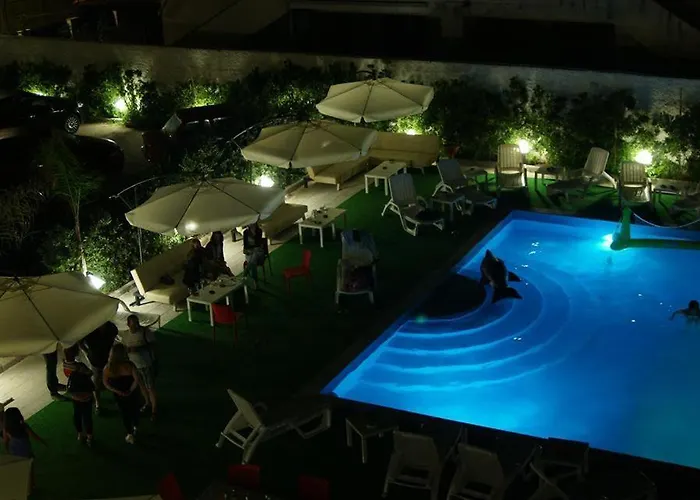 Beverly Village Apart-hotel *