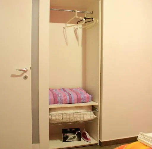 Aparthotel Beverly Village