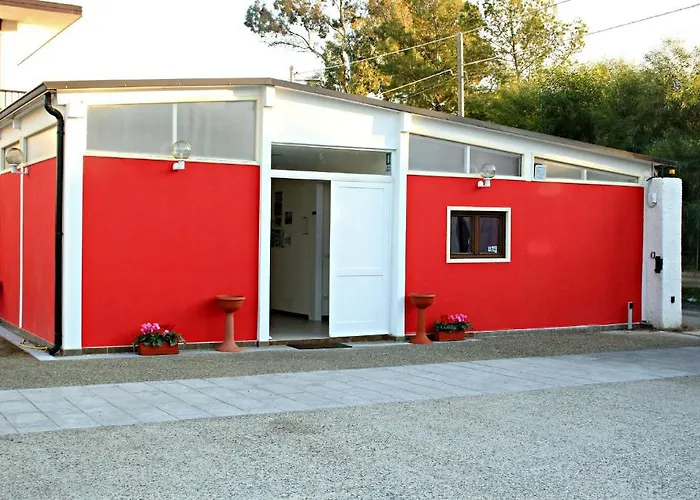 Beverly Village Aparthotel